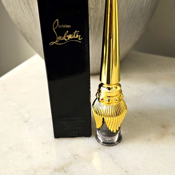 Christian Louboutin Eyeshadow - Picture 2 of 4